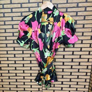 BCBG Maxazria Black Floral‎ Wrap Style Top Size Small